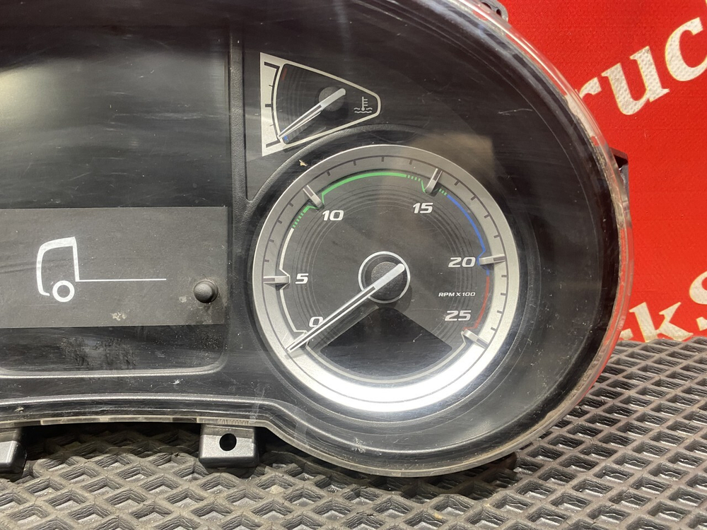 2178608  Панель приборов 2019г