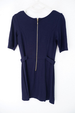 Платье O'stin  лаконичное 42 размер