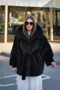 Шуба 18186-3 Фабрика Моды