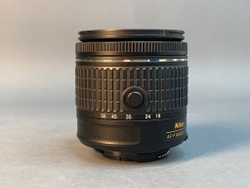 Nikon D5300 Kit 18-55mm 12634 кадров пробега.