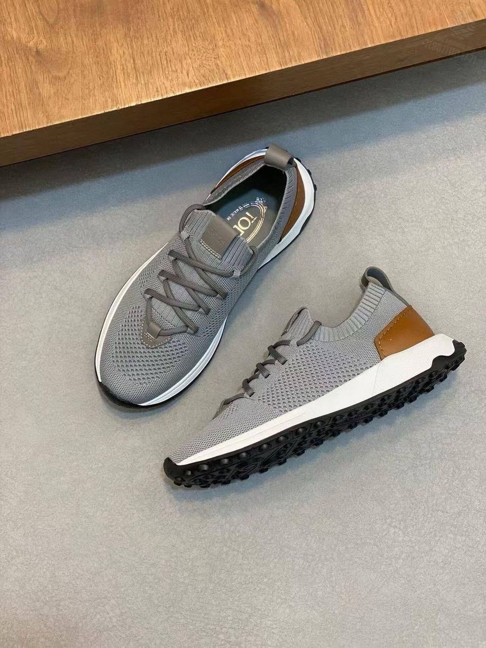 Кроссовки Tods