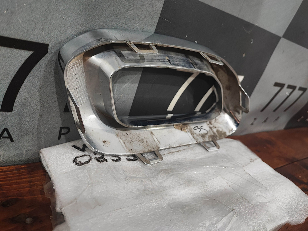 Насадка глушителя левая Mercedes GLE V167 18- Б/У Оригинал A1678856900