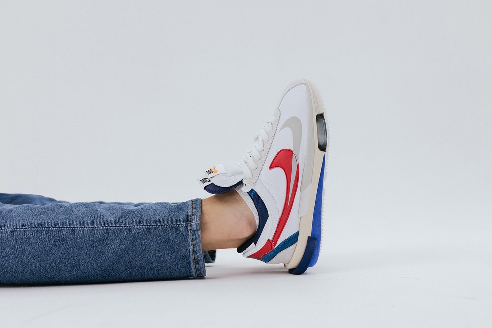 Кроссовки Nike Cortez x Sacai «Университет»