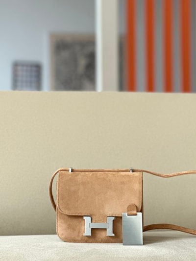 Hermes Constance 18