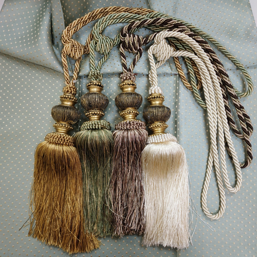 Кисти для штор в ассортименте