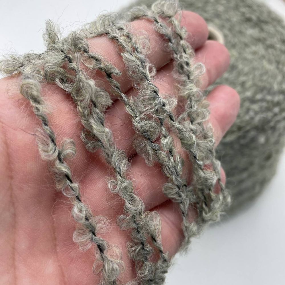 LAGOPOLANE 12% кид мохер 47% меринос 12% вискоза 15% полиамид 14% полиэстер