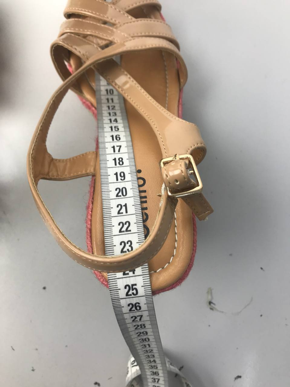 Босоножки Centro на узкую ногу 37 размер