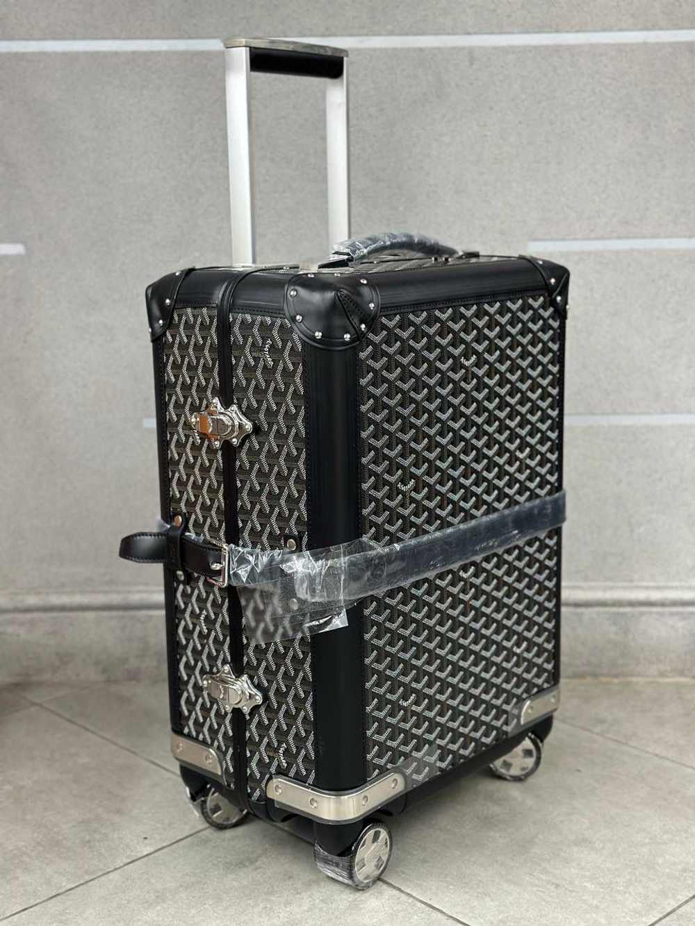 Чемодан Goyard