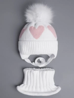 Шапка детская зимняя и манишка