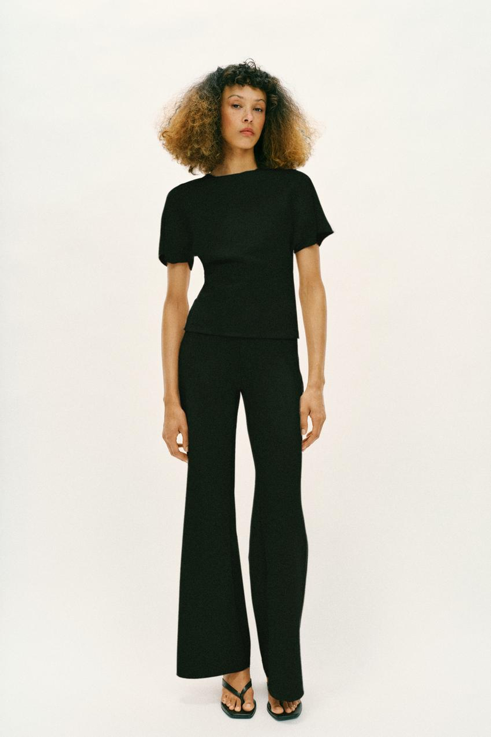 ZARA ТОП С ВЫРЕЗОМ И КОРОТКИМИ РУКАВАМИ, ЧЕРНЫЙ