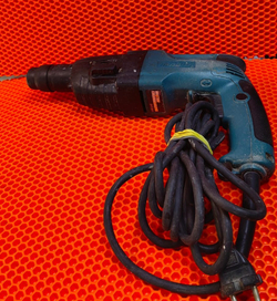 Перфоратор Makita HR2440