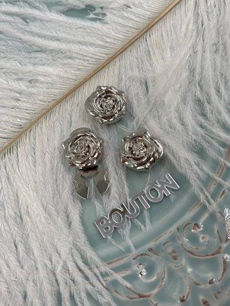 Накладка на пуговицу серебряная в виде розы