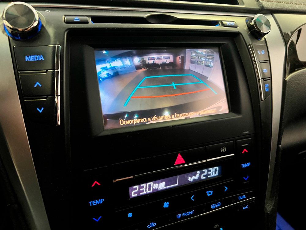 Toyota Camry, 2015 год