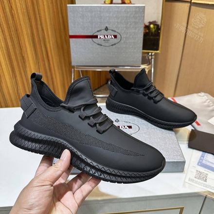 Кроссовки Prada