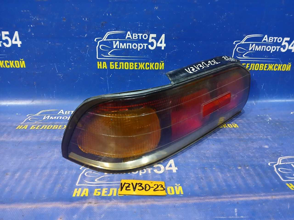 Стоп левый TOYOTA CAMRY PROMINENT 1991