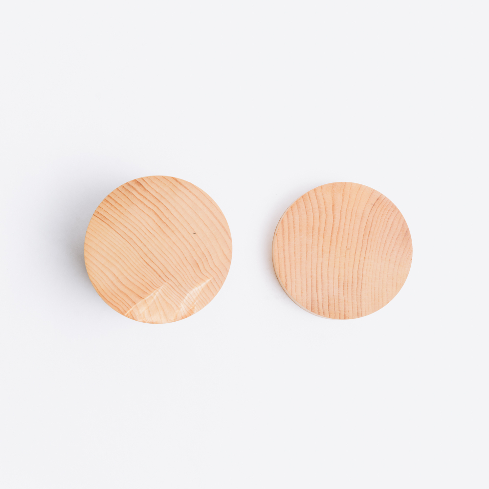 Герметичный контейнер (баночка) с крышкой из сибирского кедра. K58