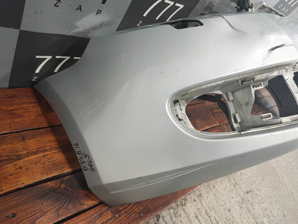 Бампер передний Volkswagen Golf 6 08-12 Б/У Оригинал 5K0807221