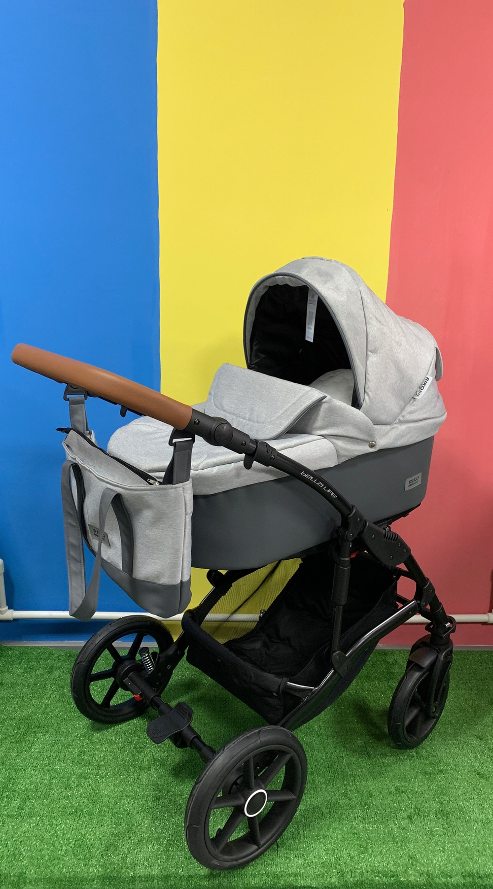 Коляска  BELLA LIFE (2 в 1) (RIKO BASIC) 01 Grey Fox (серый)