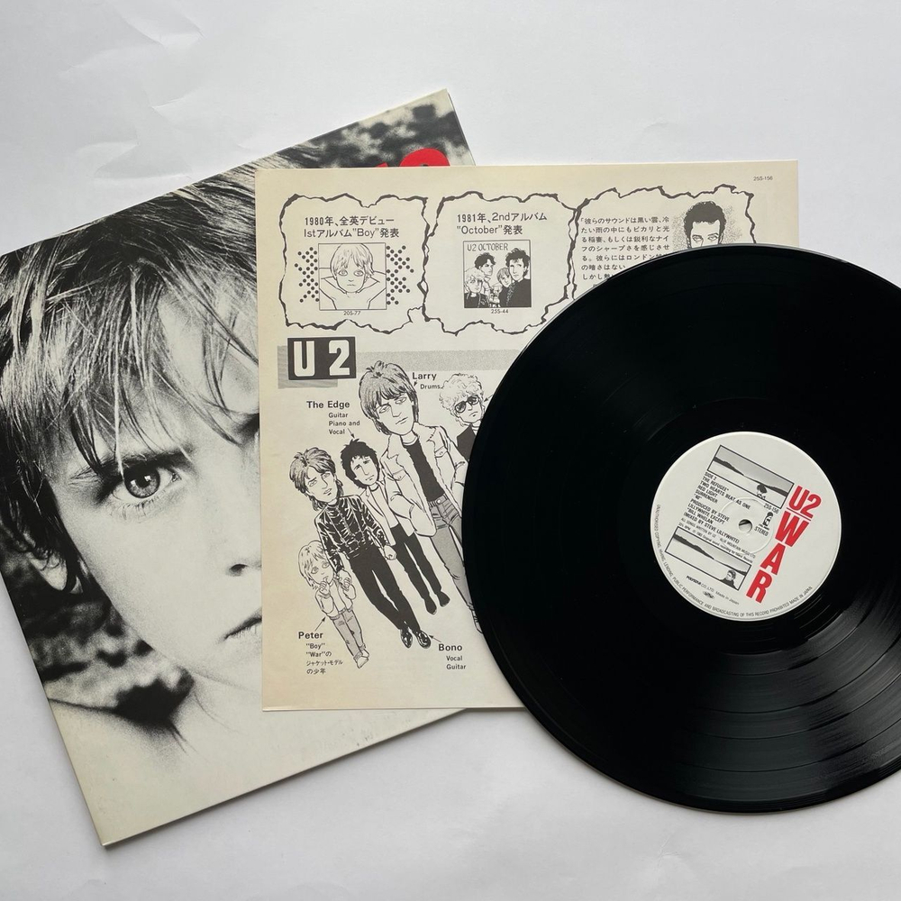 Винтажная виниловая пластинка LP U2 War (Japan 1983) (No Obi) Two Hearts Beat As One