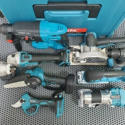 Набор аккумуляторных инструментов Макита 9 в 1