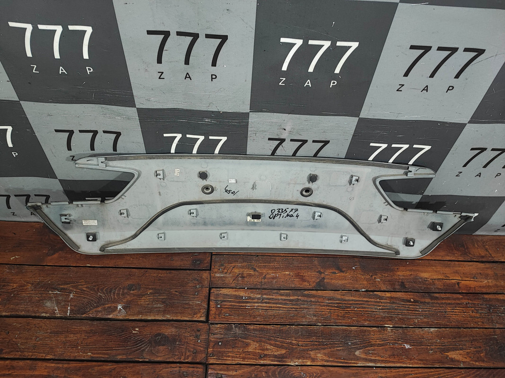 Накладка крышки багажника Kia Optima 4 (JF) 16-20 Б/У Оригинал 87371D4000