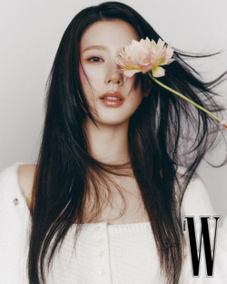 публикация W - 2025.01 VOL.1 KIM GOEUN A Type