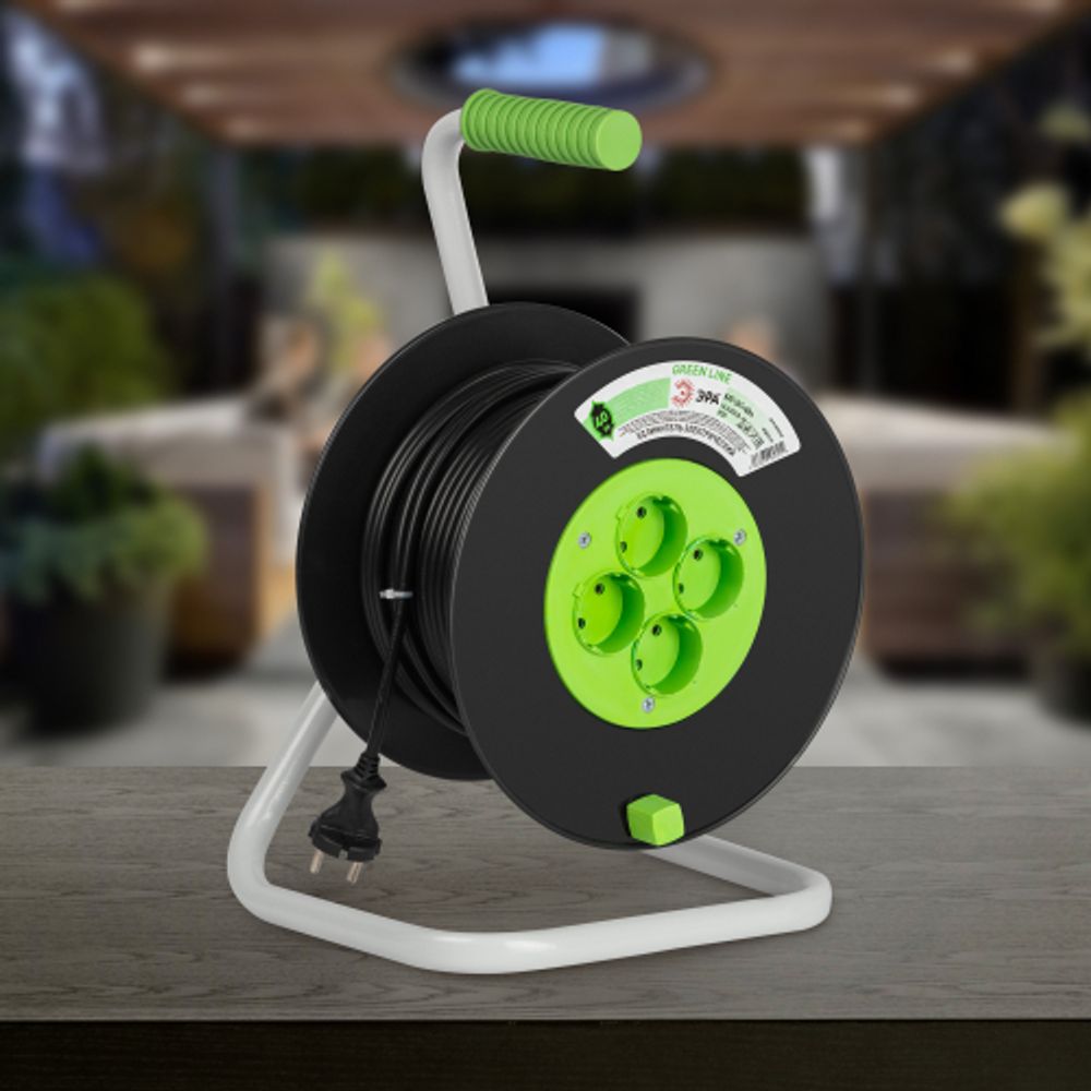 Удлинитель силовой ЭРА GREEN LINE KAT-2x1-40m Greenline на катушке пластик 4 розетки без заземления 40м ПВС 2x1мм2 | Силовые удлинители