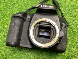 Canon EOS 7D 9.990 кадров