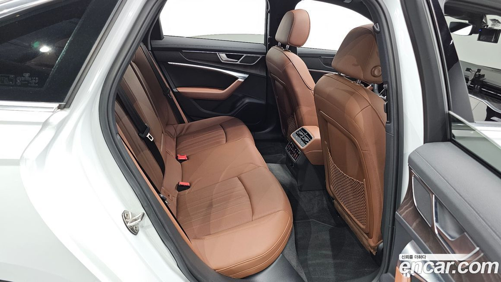 Audi A6 (C8) 40 TDI Premium (04.2020)