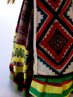 Кукла фарфоровая коллекционная Удмуртка