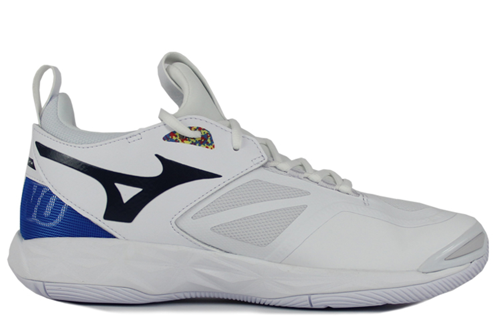 Mizuno Wave Momentum 2 "White Black Blue"
