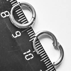 Серьги-кольца стальные, диаметр 8 мм, для пирсинга ушей. Медицинская сталь. Цена за пару!