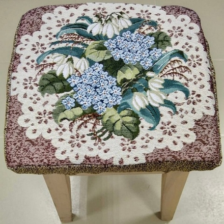 Чехол гобеленовый для табурета "ДВ.", дизайн: 337/1, размер 32*32см, Россия.