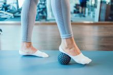 Мяч массажный 9 см серый (без цветной коробки)