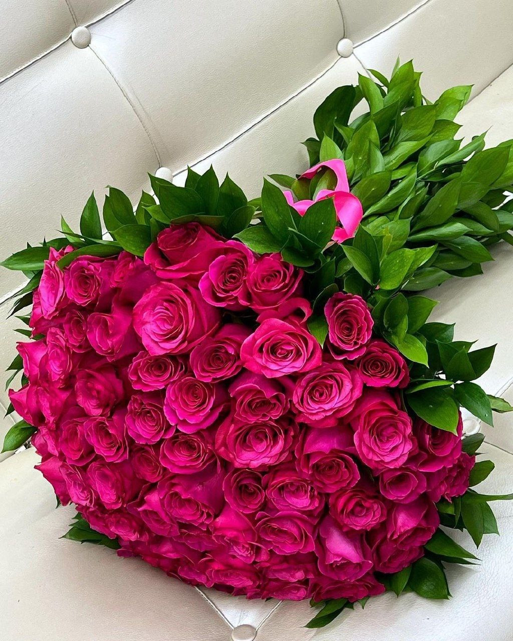 Роза "Шангрила"