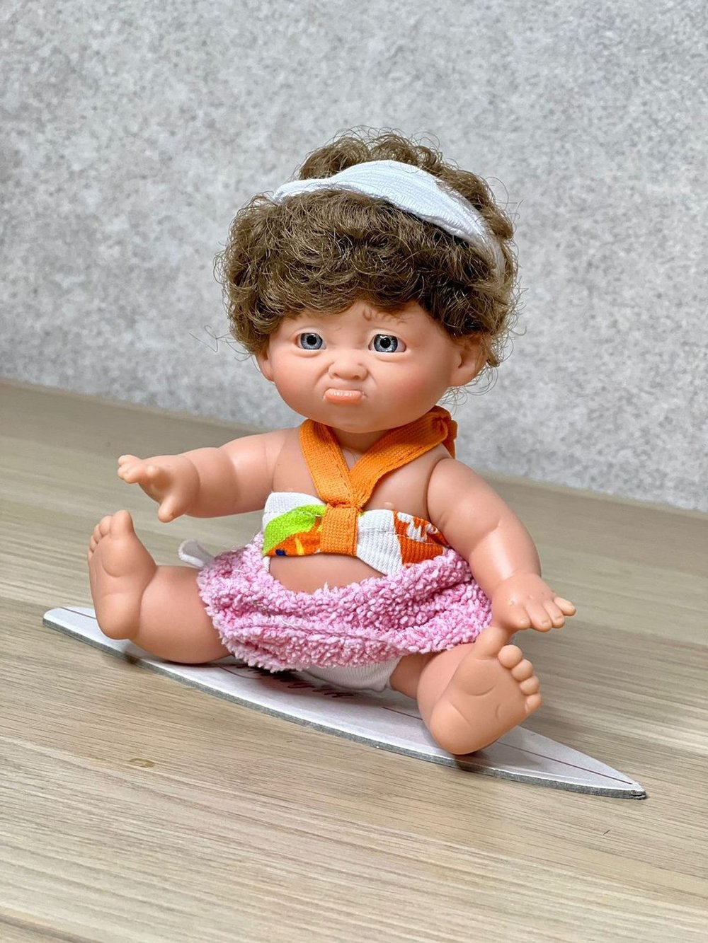 Кукла LAMAGIK виниловая 18см Gestitos Surfero (402B)