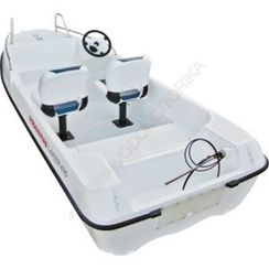 Лодка LAKER 410 пластиковая моторно-гребная белая с креслами и консолью