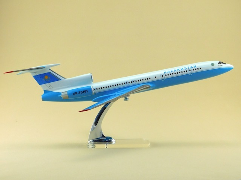 Модель самолета Ту-154М (М1:100, KAZAKHSTAN)