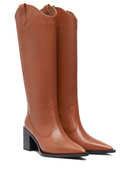 Женские удлинённые казаки из кожи