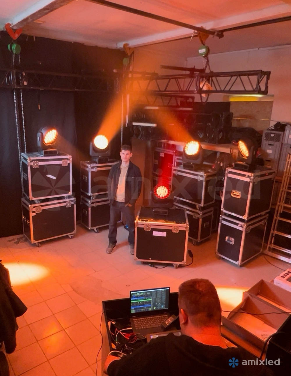 Световой прибор Amixled WASH 37X15