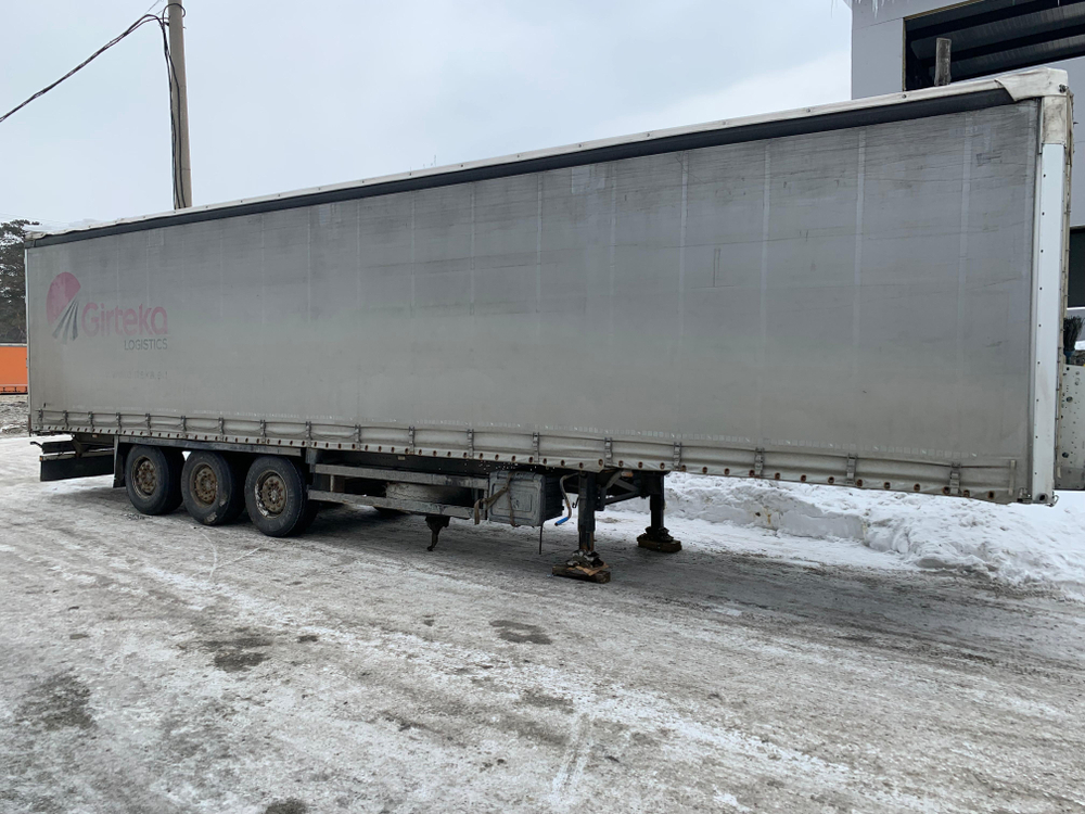Schmitz Cargobull SCB*S3T Полуприцеп шторный SCB S3T
