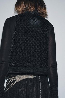 ZARA БАРХАТНЫЙ ЖИЛЕТ С ВЫШИВКОЙ ZW COLLECTION LIMITED EDITION, ЧЕРНЫЙ