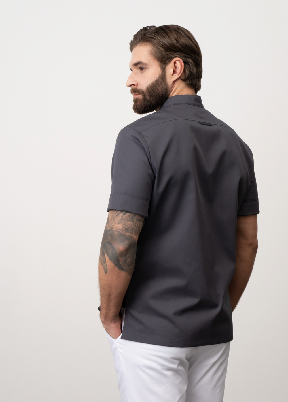 Туника с кокетками-карманами