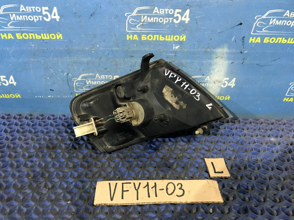 Габарит левый NISSAN AD 2001