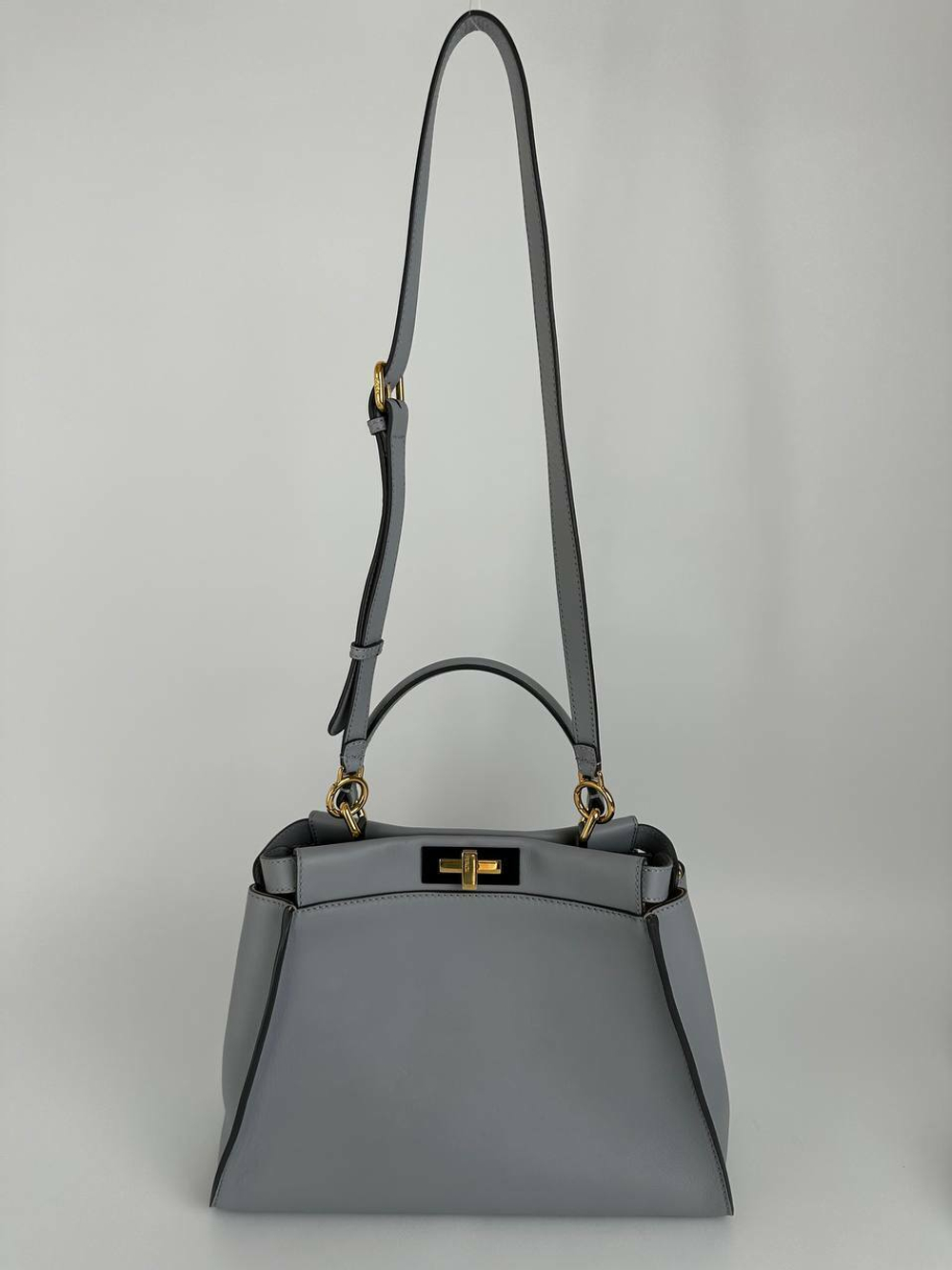 Сумка Fendi Peekaboo medium