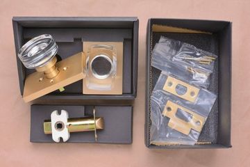 Дверная ручка Tyrons Prague Brass