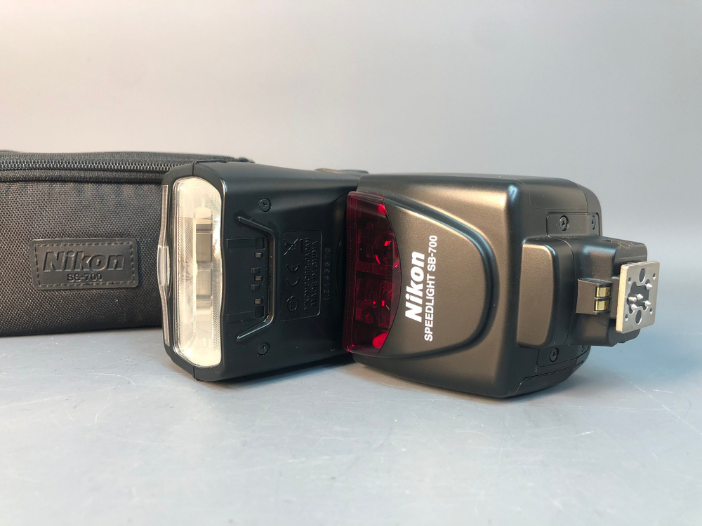 Nikon Speedlight SB-700