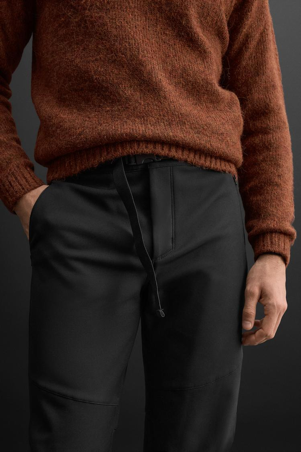 ZARA БРЮКИ ИЗ ВЫСОКОТЕХНОЛОГИЧНОЙ ТКАНИ С РЕМНЕМ, ЧЕРНЫЙ