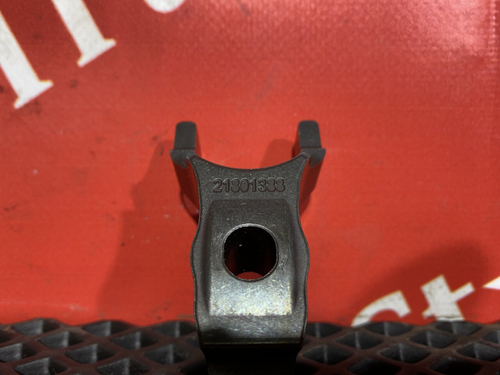 Кронштейн форсунки топливной 2018г.