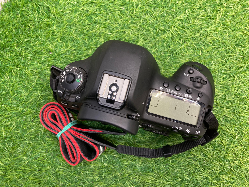 Canon EOS 5D Mark IV (14.000 кадров)